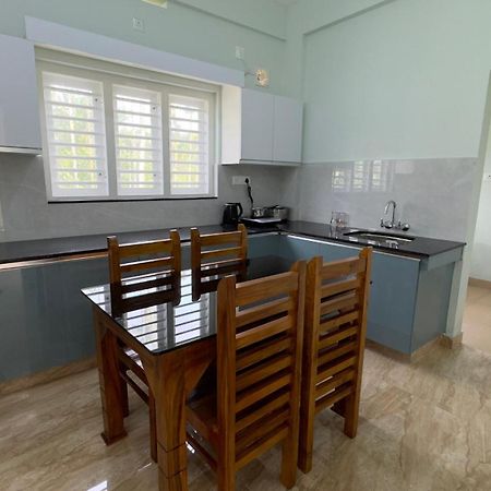 The Karlyle Homestay Vaduvanchal Zewnętrze zdjęcie