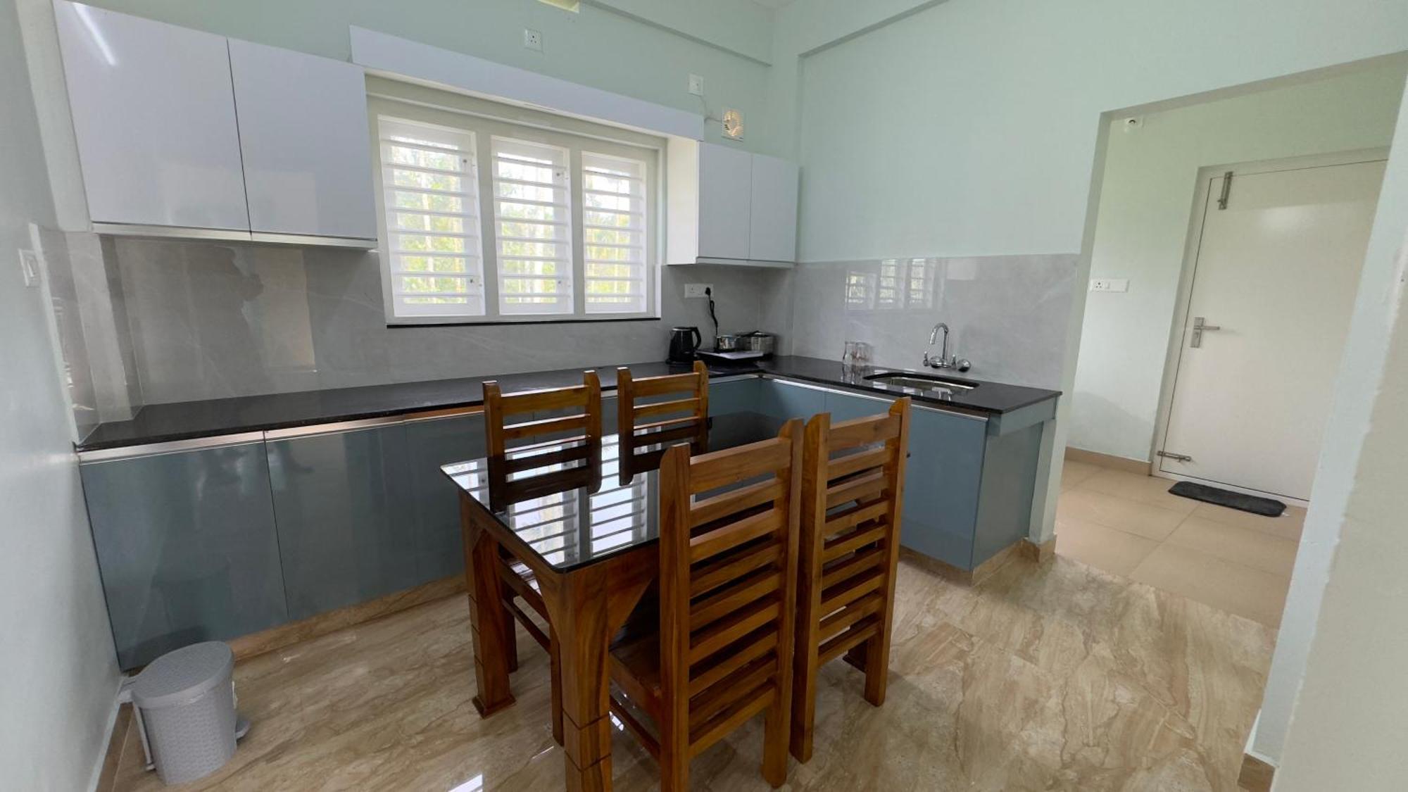 The Karlyle Homestay Vaduvanchal Zewnętrze zdjęcie